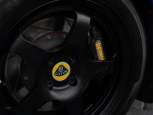 Image 25/50 of Lotus Exige S 240 (2008)