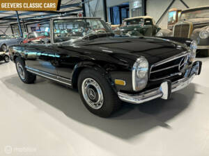 Image 3/19 de Mercedes-Benz 280 SL (1968)