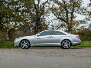 Bild 15/50 von Mercedes-Benz CL 500 (2009)