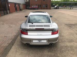 Image 5/10 de Porsche 911 Turbo (2002)