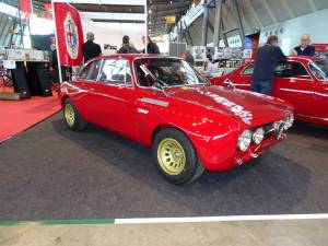 Bild 6/51 von Alfa Romeo 1750 GT Veloce (1971)