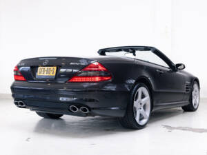 Image 5/43 de Mercedes-Benz SL 55 AMG (2007)