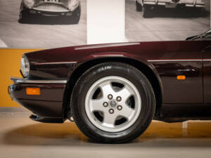 Image 23/50 of Jaguar XJS 6.0 (1994)