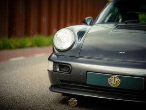 Immagine 26/49 di Porsche 911 Carrera 2 (1994)