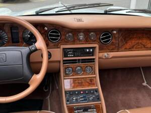 Image 15/21 of Rolls-Royce Corniche S (1995)