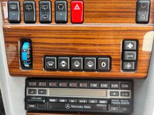 Bild 21/79 von Mercedes-Benz 300 TE 4-Matic (1992)