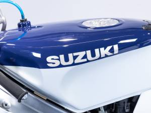 Image 19/50 of Suzuki DUMMY (1992)