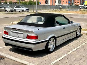 Image 38/41 of BMW M3 (1999)