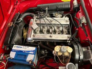 Image 12/20 of Alfa Romeo Giulia GT 1300 Junior (1971)
