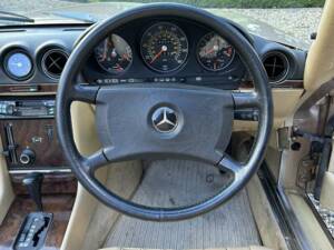 Imagen 32/50 de Mercedes-Benz 300 SL (1987)