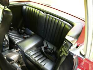 Image 33/50 of Mercedes-Benz 300 SL (1988)
