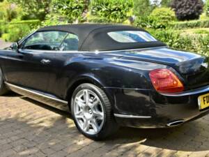 Bild 12/42 von Bentley Continental GTC W12 (2011)