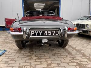 Imagen 3/6 de Jaguar E-Type 4.2 (1965)