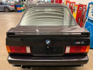 Image 19/20 of BMW M3 (1989)