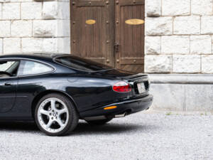 Immagine 19/42 di Jaguar XKR (2003)