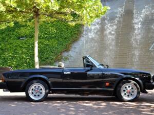 Immagine 8/26 di FIAT 124 Spider Volumex (1985)