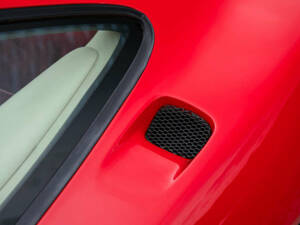 Image 36/49 of Ferrari 550 Maranello (1999)