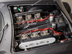 Bild 34/35 von Lamborghini 400 GT (2+2) (1967)