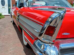 Afbeelding 12/52 van Buick Special Riviera Coupé (1958)