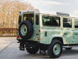 Bild 35/37 von Land Rover Defender (2016)
