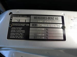 Image 7/47 of Mercedes-Benz 500 SL (1992)