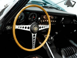 Bild 39/60 von Jaguar E-Type 4.2 (1967)