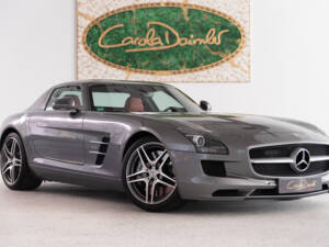 Image 16/56 de Mercedes-Benz SLS AMG (2011)