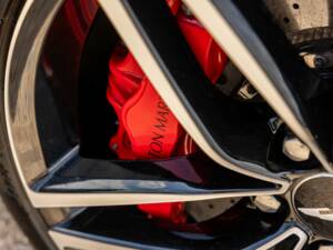 Bild 28/50 von Aston Martin DB 9 GT Volante (2016)