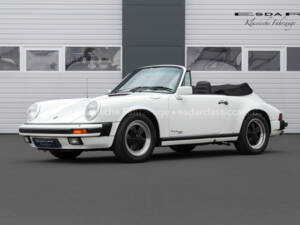 Image 1/36 of Porsche 911 Carrera 3.2 (1984)