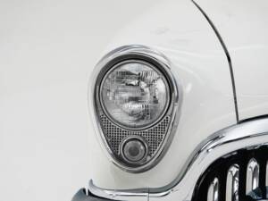 Image 11/15 of Buick Roadmaster Skylark (1953)