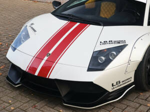 Afbeelding 44/82 van Lamborghini Murciélago (2002)