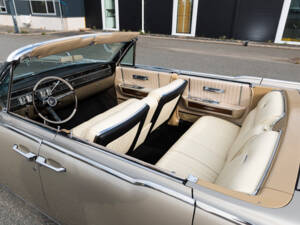 Image 31/135 de Lincoln Continental Convertible (1965)