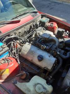 Image 4/7 of BMW 318i (1987)
