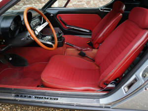 Image 43/50 of Alfa Romeo Montreal (1972)