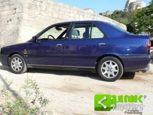 Imagen 8/10 de Lancia Dedra 1.8 i.e. 16V (1996)