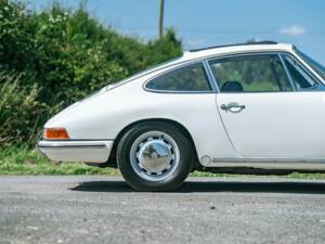 Image 34/50 de Porsche 912 (1966)