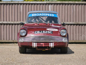 Image 6/50 of Ford Anglia (1965)