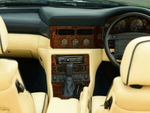 Imagen 31/50 de Aston Martin Virage Volante (1995)