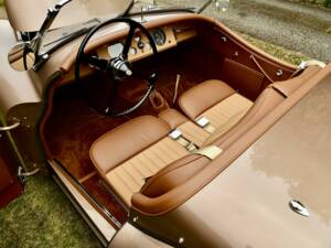 Image 48/50 de Jaguar XK 120 OTS (1950)