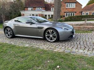 Afbeelding 45/49 van Aston Martin V12 Vantage (2009)