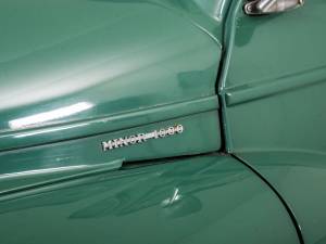 Image 28/50 of Morris Minor 1000 Traveller (1964)