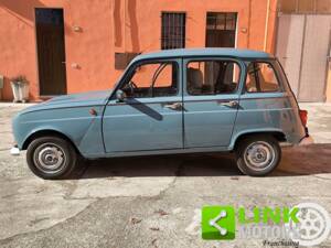 Image 3/10 de Renault R 4 TL (1990)