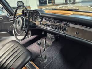 Bild 17/17 von Mercedes-Benz 280 SL (1969)