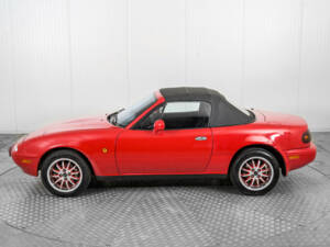 Immagine 48/50 di Mazda MX-5 1.8 (1995)