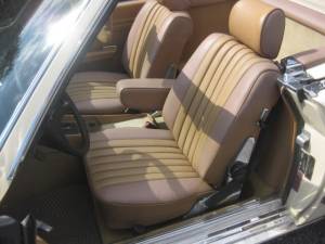 Image 36/48 de Mercedes-Benz 380 SL (1985)