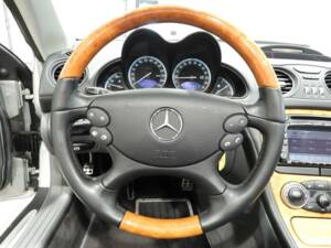 Image 6/15 of Mercedes-Benz SL 350 (2004)