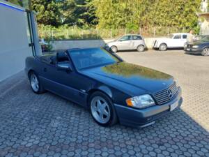 Image 2/22 of Mercedes-Benz 500 SL (1991)