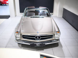 Immagine 17/72 di Mercedes-Benz 280 SL (1970)