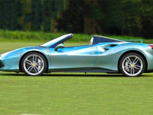 Imagen 2/24 de Ferrari 488 Spider (2017)