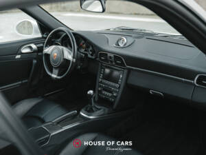 Image 29/47 of Porsche 911 Carrera 4S (2009)